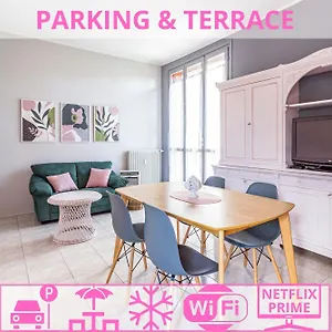 Parking & Terrace - Large 90 Mq - Self Check-in & Remote Access Apartment